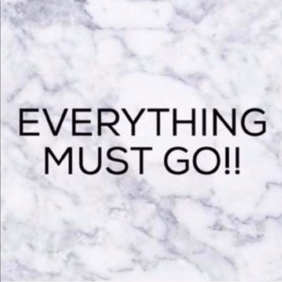 MAKE AN OFFER ! Everything must go!! - Picture 1 of 1